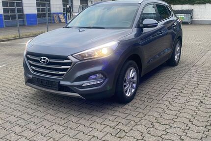 Hyundai TUCSON 210.000 km 11.950 € kamp-lintfort 47475