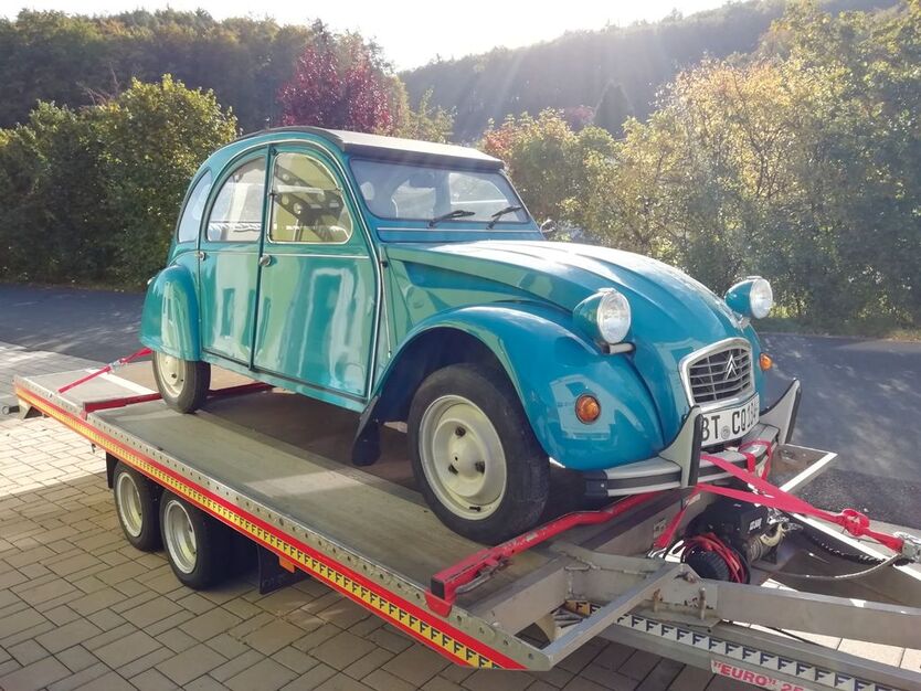 Citroen 2 CV 89.500 km 11.980 € Pottenstein 91278