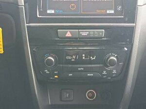 Suzuki VITARA 1.6 4X2 M/T COMFORT |NAVI|RFK|SHZ| 93.350 km 12.960 &euro; Höhenkirchen-Siegertsbrun 85635