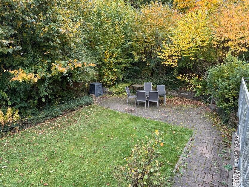 Helle 4-Zimmer-Wohnung mit Balkon in Wilnsdorf-Ortsteil zimmer