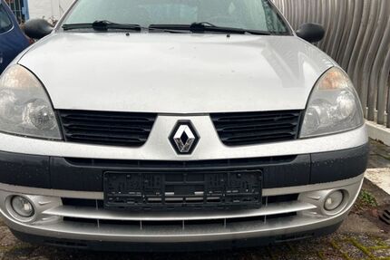 Renault Clio 132.000 km 2.700 &euro; Oftersheim 68723