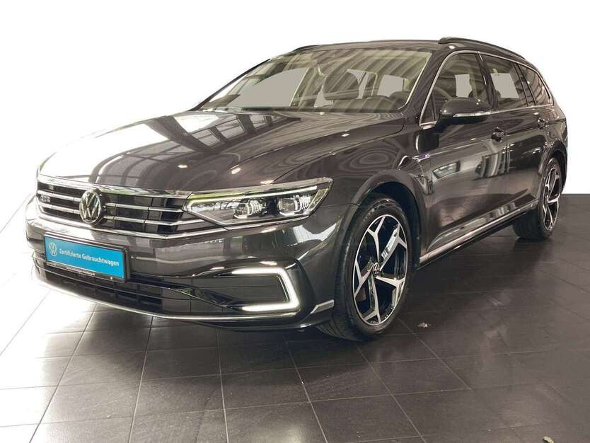 VW Passat 23.869 km 28.990 € Glinde 21509