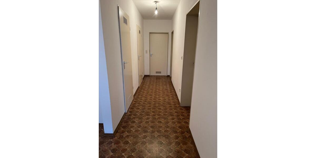 Erdgeschoßwohnung Deggendorf - 4 Zimmer, 96 m&sup2;, 260.000&euro; | Angebot:25760272