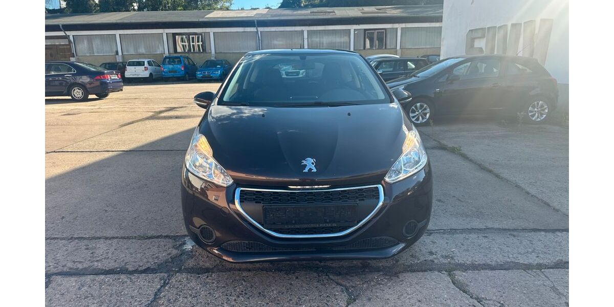 Peugeot 208 81.045 km 3.990 &euro; Dresden 01159