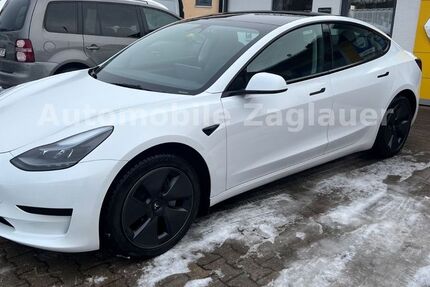 Tesla Model 3 46.000 km 26.800 &euro; Kirchberg/Untermitterdorf 94259