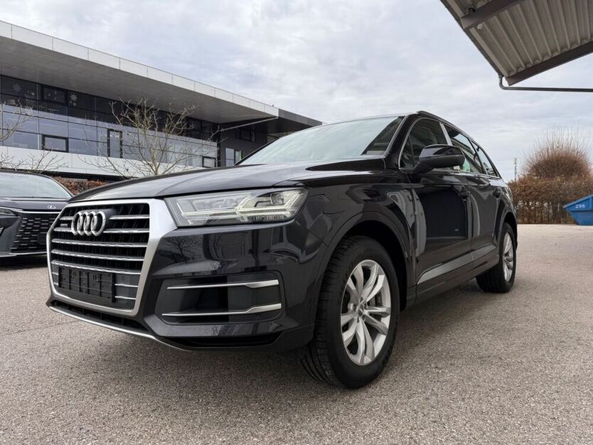 Q7