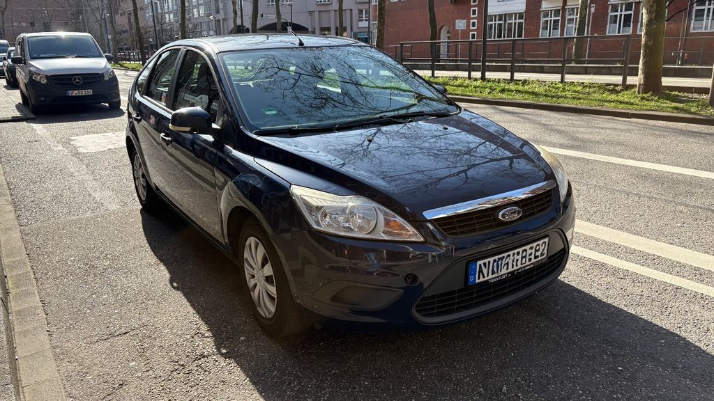 Ford Focus 194.700 km 5.000 &euro; Karlsruhe 76137
