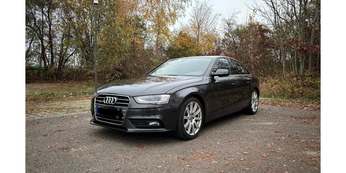 Audi A4 205.425 km 10.990 &euro; Eichenau 82223