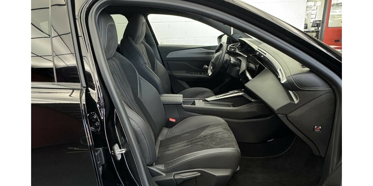 Peugeot 408 GT 130 PureTech EAT8 1.Hand 360° Kamera 21.400 km 24.250 &euro; Lich 35423