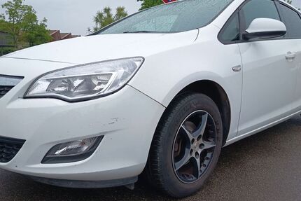 Opel Astra 105.000 km 2.999 &euro; Lahr-Langenwinkel 77933