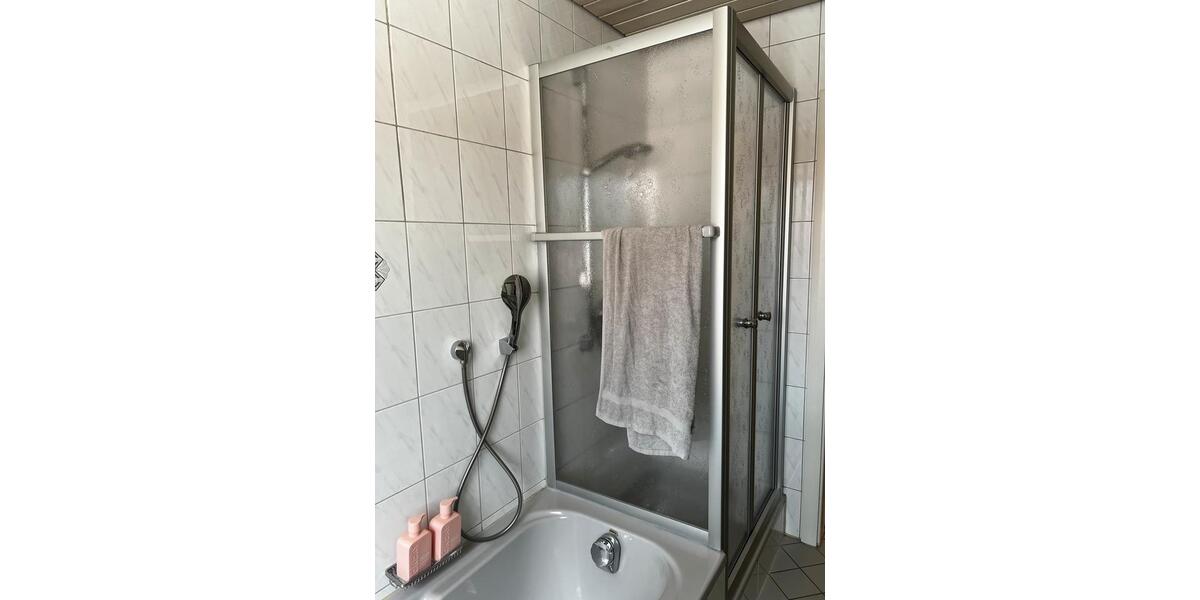 Dachgeschoßwohnung Meitingen - 3 Zimmer, 65 m&sup2;, 850&euro; | Angebot:26678749