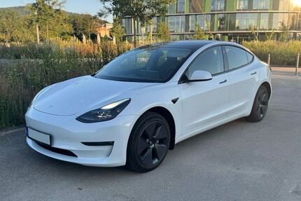 Tesla Model 3 6.000 km 36.900 &euro; Dürnau 73105
