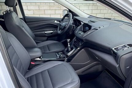 Ford Kuga 77.500 km 17.900 &euro; Küps 96328