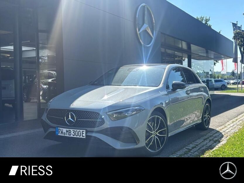 Mercedes-Benz A 250 6.000 km 43.900 € Rottweil 78628