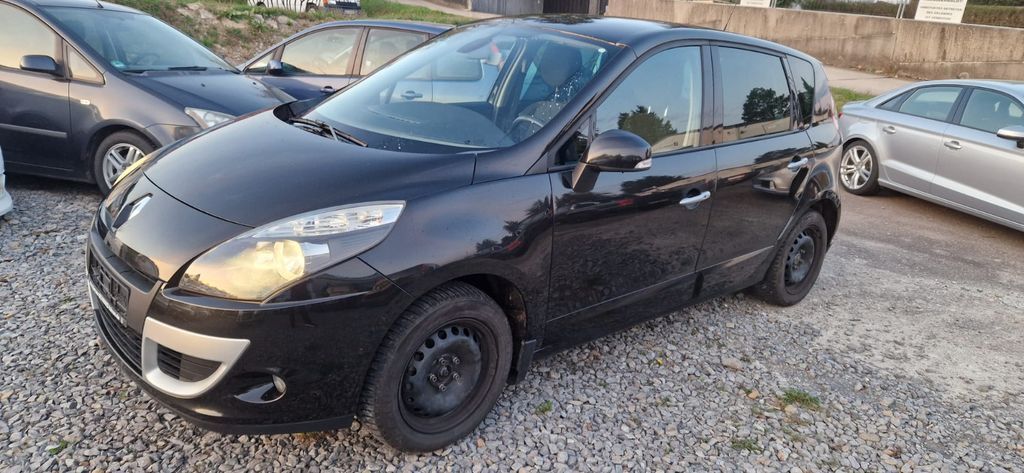 Renault Scenic 148.657 km 2.490 € Massenbachhausen 74252