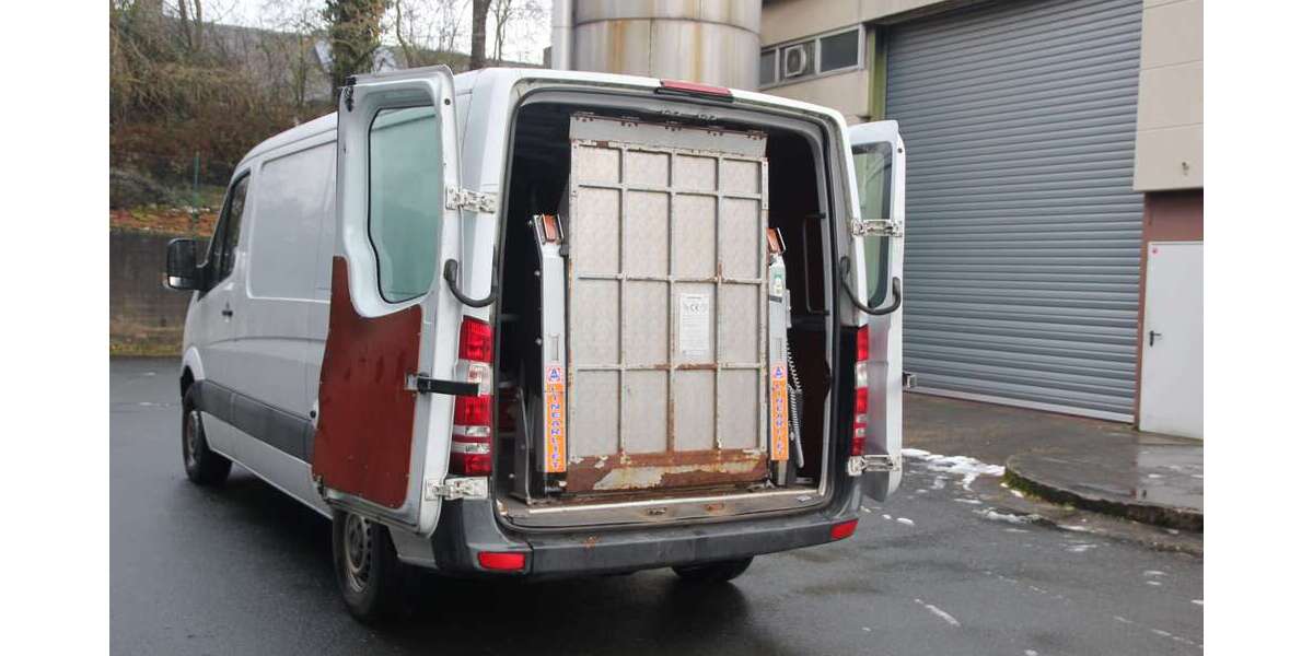 Mercedes-Benz Sprinter 306.000 km 8.950 &euro; Friedrichsdorf 61381