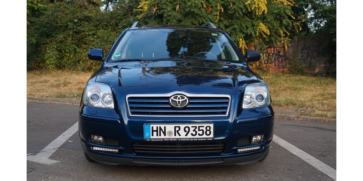 Toyota Avensis 213.426 km 3.600 € Heilbronn 74080