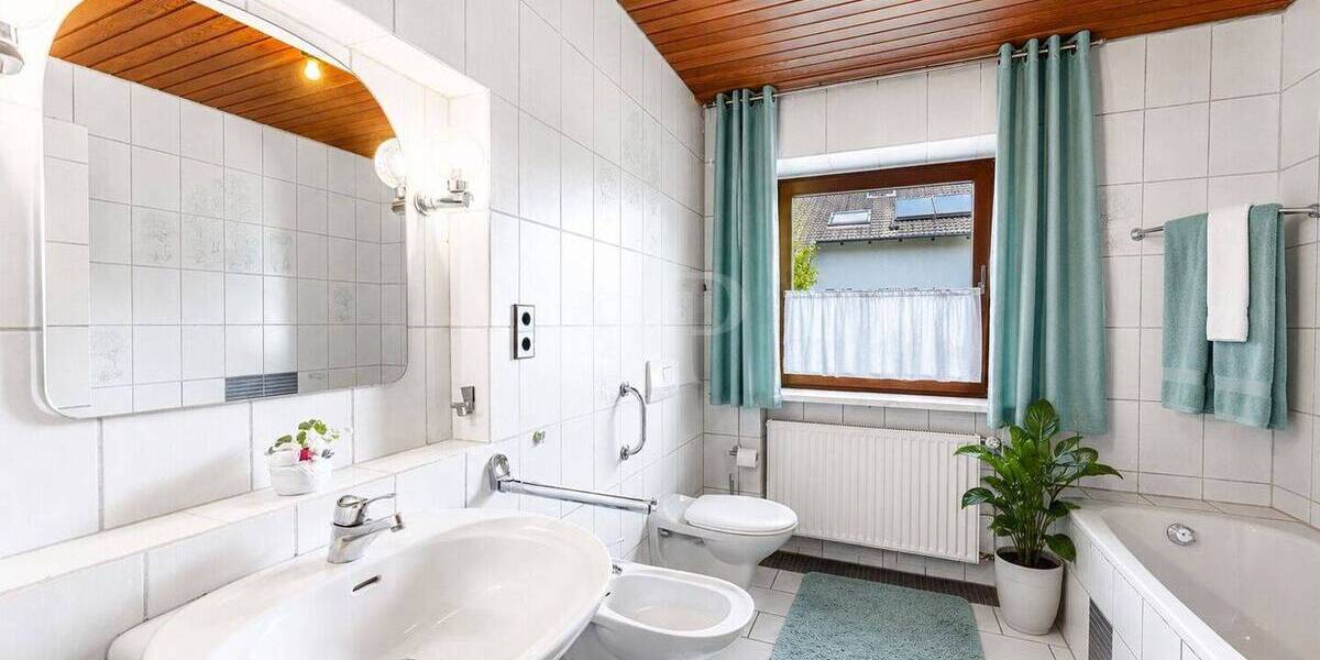 Einfamilienhaus Bad Rodach / Heldritt Heldritt - 7 Zimmer, 215 m&sup2;, 480.000&euro; | Angebot:26758753