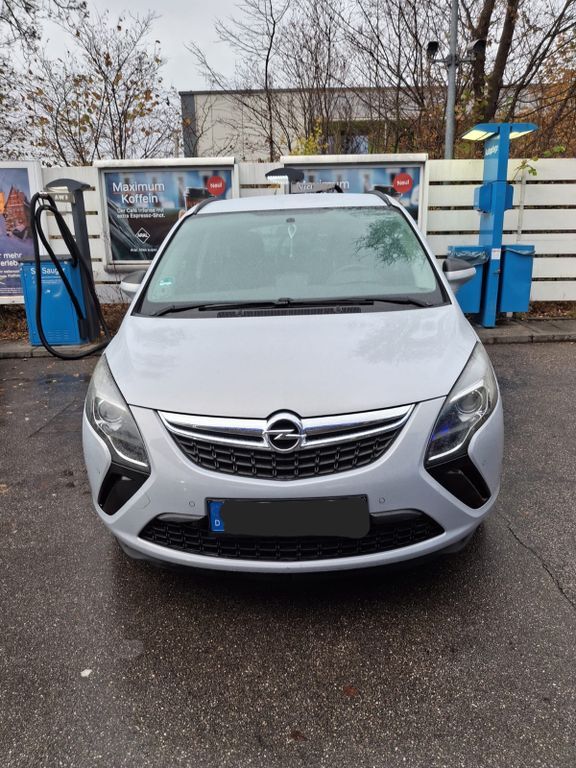 Opel Zafira Tourer 139.640 km 9.990 € München 81475