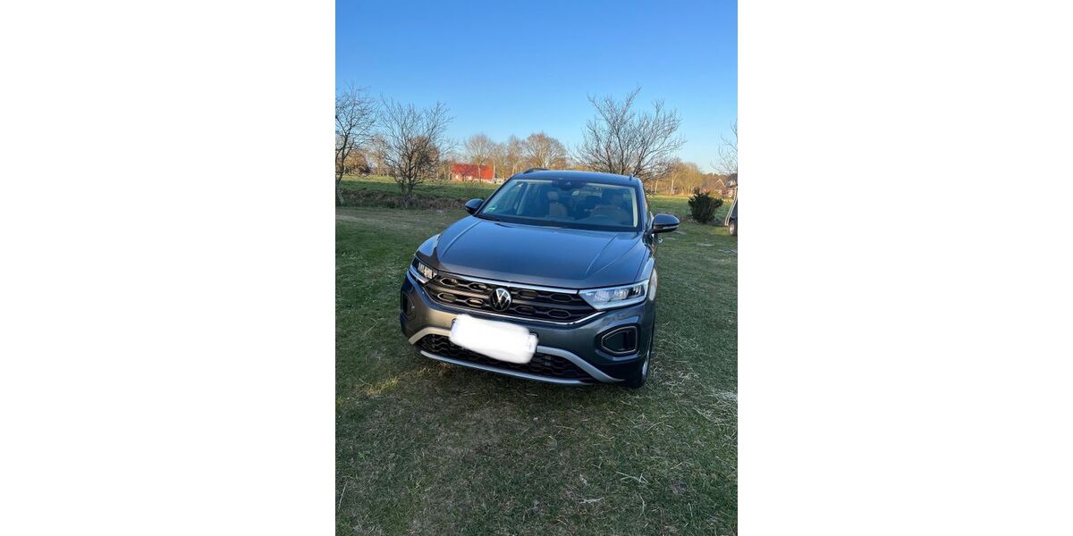 VW T-Roc 64.000 km 20.100 &euro; Westoverledingen 26810