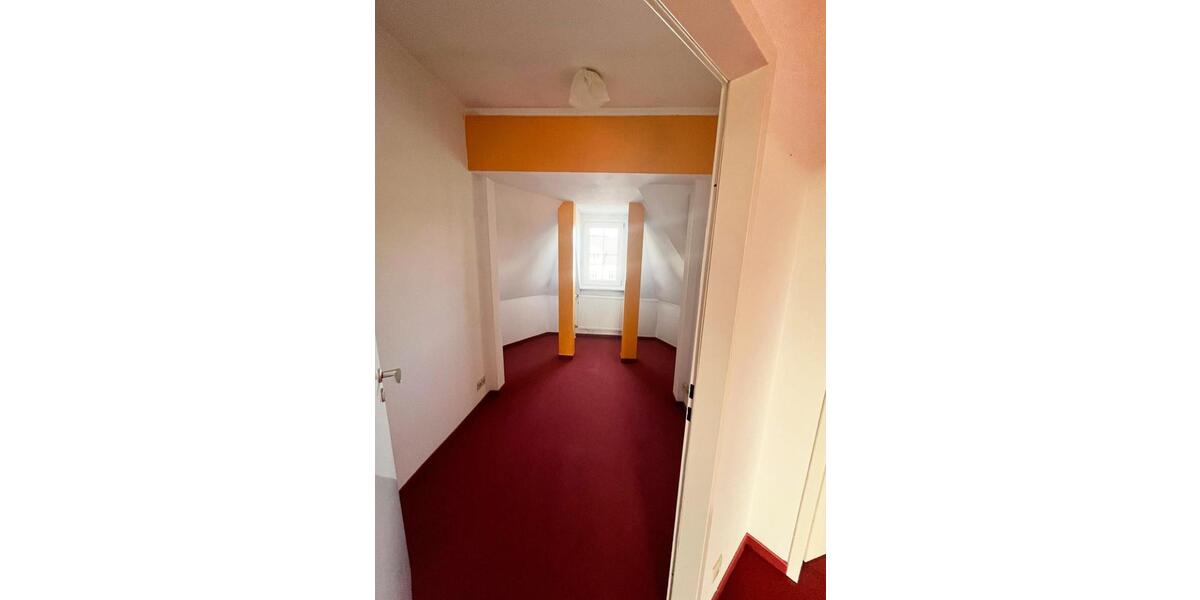 Dachgeschoßwohnung Hamburg Eppendorf - 3.5 Zimmer, 98 m&sup2;, 850.000&euro; | Angebot:25933215