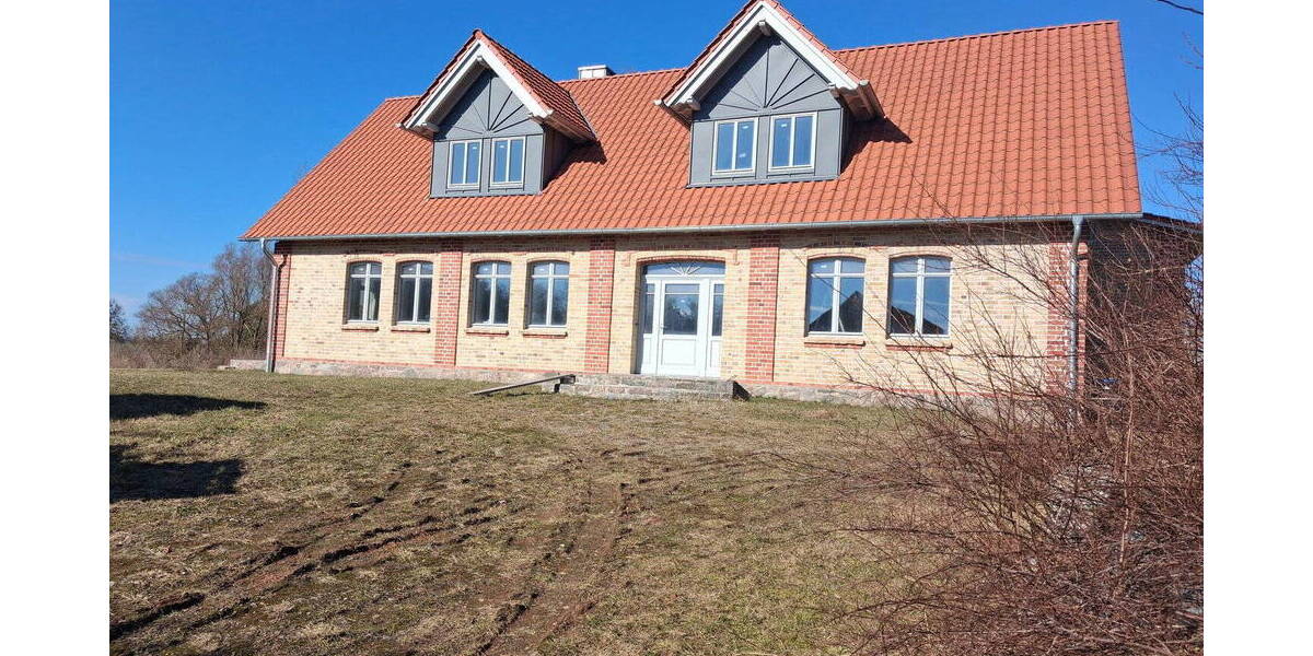 Einfamilienhaus Behren-Lübchin Alt Quitzenow - 8 Zimmer, 275 m&sup2;, 980.000&euro; | Angebot:26583130