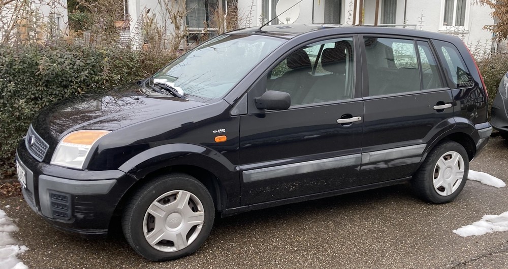 Ford Fusion 151.253 km 2.200 &euro; Aichwald 73773