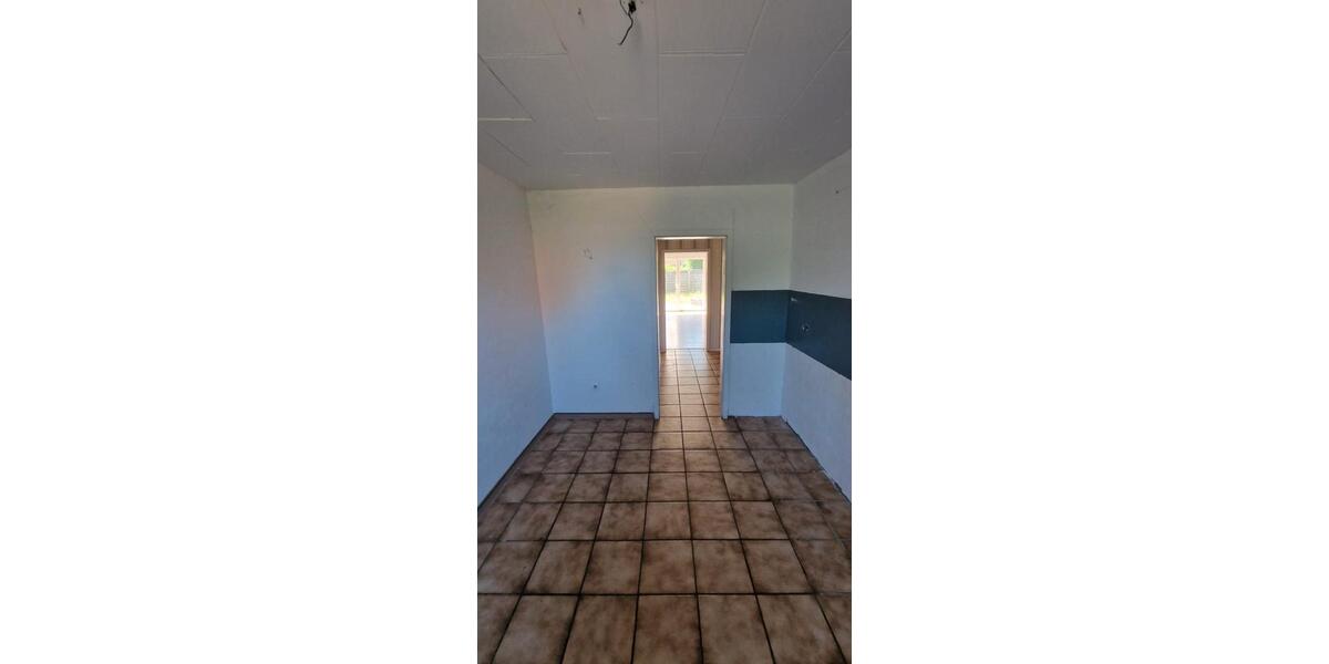 Erdgeschoßwohnung Rodenberg - 7.5 Zimmer, 165 m&sup2;, 1.000&euro; | Angebot:26394121