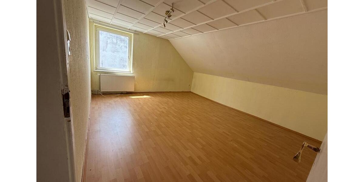 Einfamilienhaus Zerbst (Anhalt) Leps - 8 Zimmer, 210 m&sup2;, 95.000&euro; | Angebot:26705699