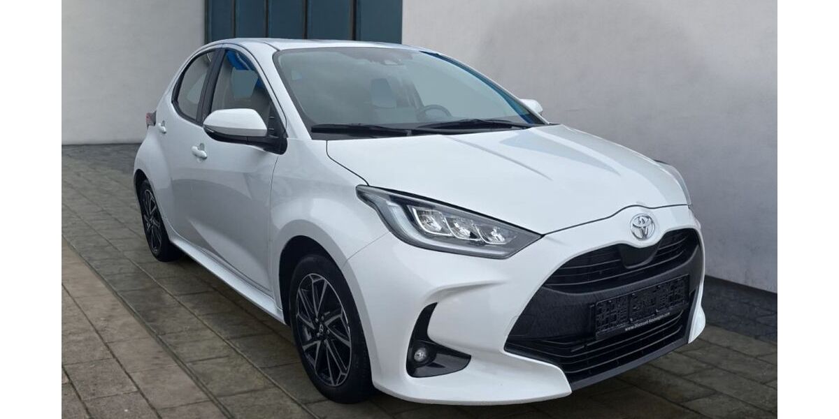 Toyota Yaris 22.000 km 15.980 &euro; Leimbach 36433