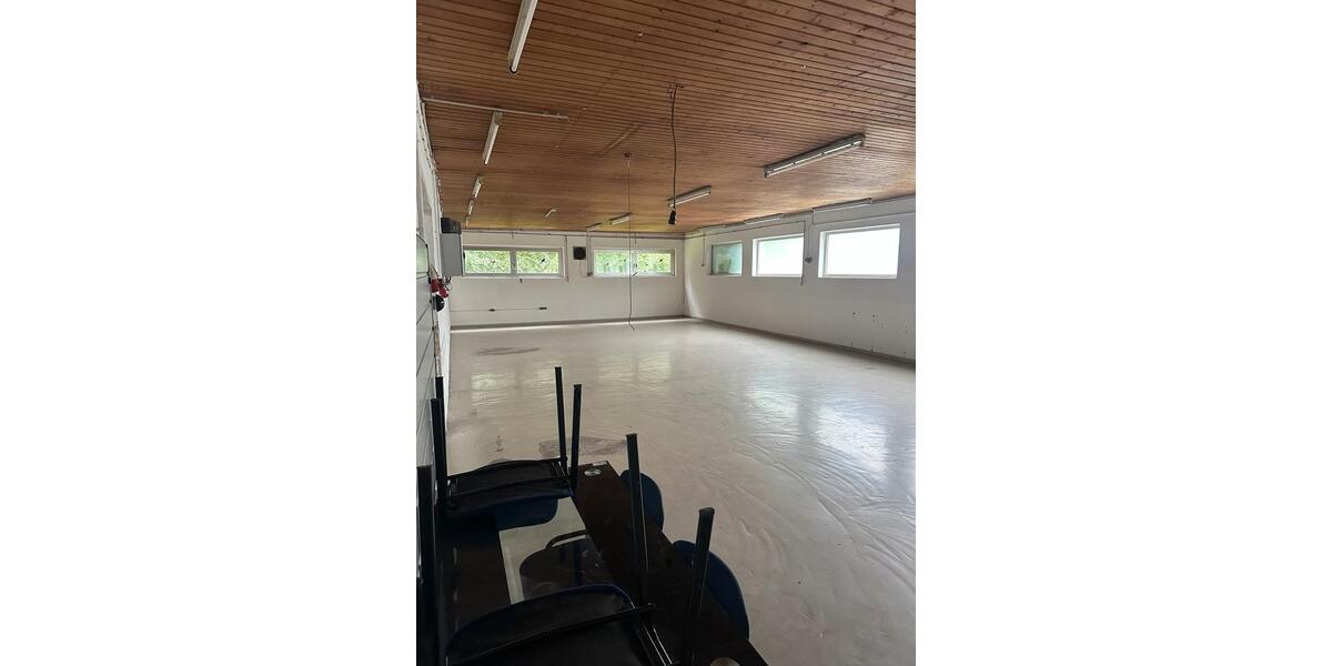 Gewerbehalle zimmer
