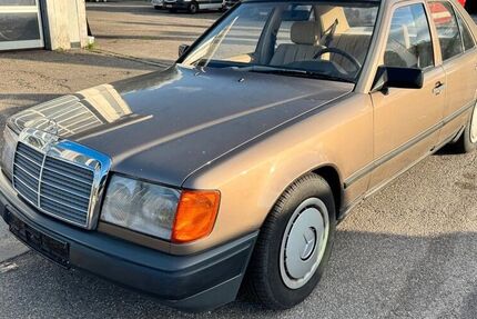Mercedes E 230