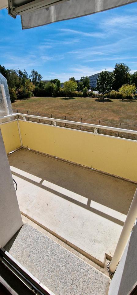 2 Zimmer mit Balkon