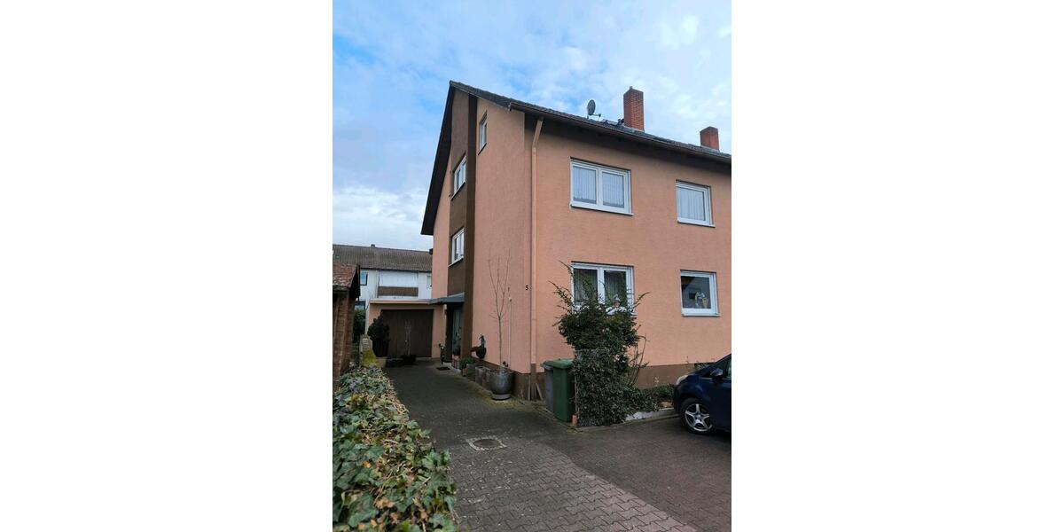 Dachgeschoßwohnung Gießen Schlangenzahl - 2.5 Zimmer, 58 m&sup2;, 870&euro; | Angebot:26326793