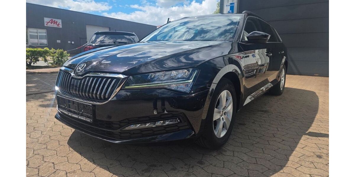 Skoda Superb 24.100 km 29.799 &euro; Garbsen bei Hannover 30827