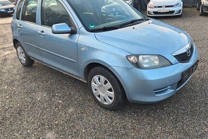 Mazda 2 154.400 km 1.990 &euro; Reutlingen 72766