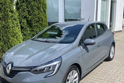 Renault Clio 87.635 km 12.490 &euro; Borgsdorf 16556
