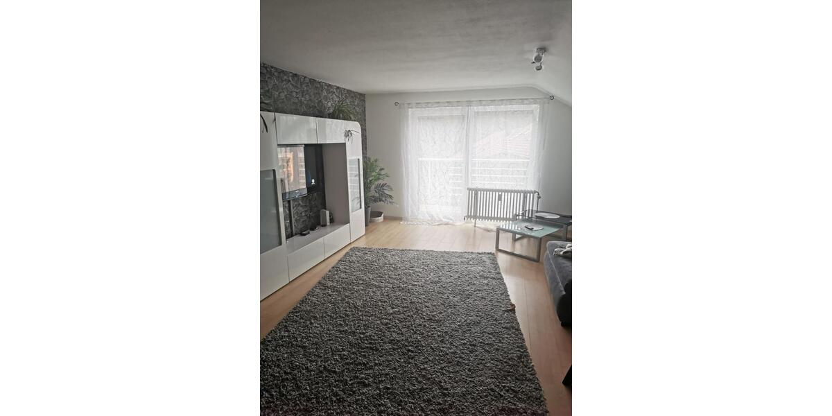 Dachgeschoßwohnung Tuttlingen - 2.5 Zimmer, 75 m&sup2;, 700&euro; | Angebot:25930087