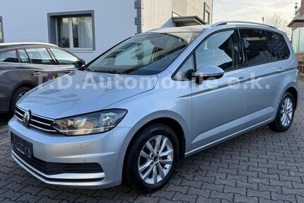 VW Touran 145.000 km 13.499 &euro; Troisdorf 53840