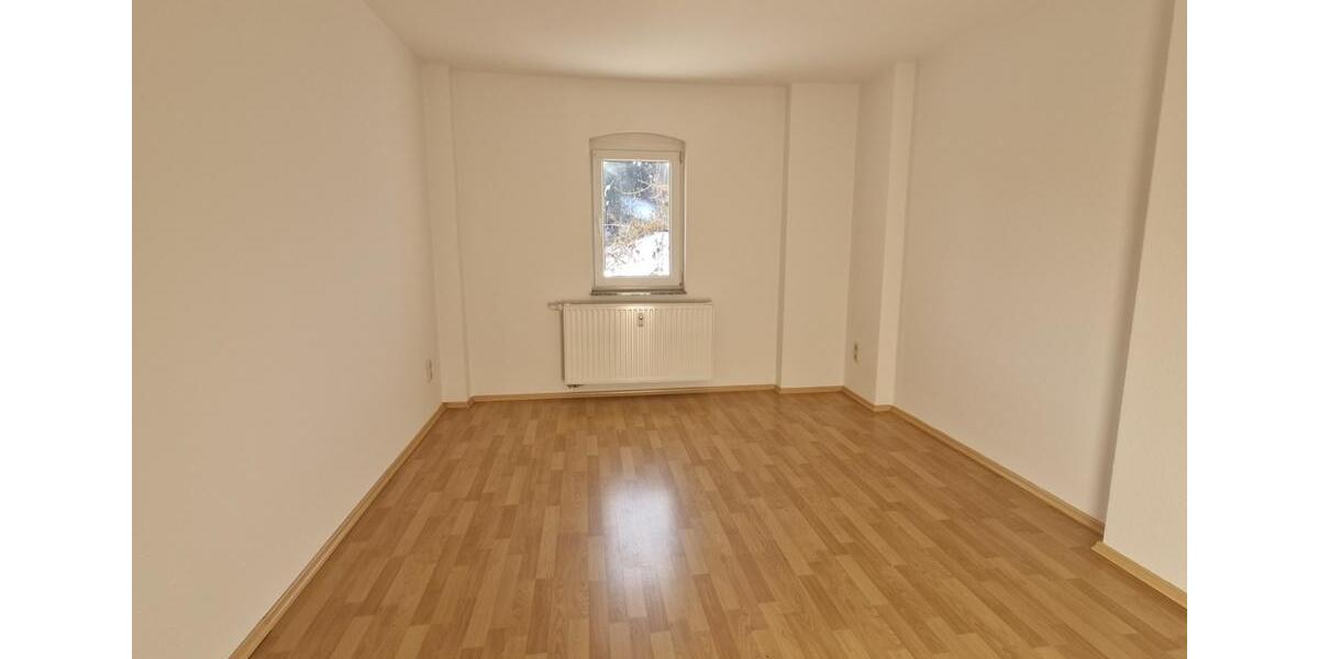Etagenwohnung Hirschfeld - 2 Zimmer, 53 m&sup2;, 318&euro; | Angebot:26373510