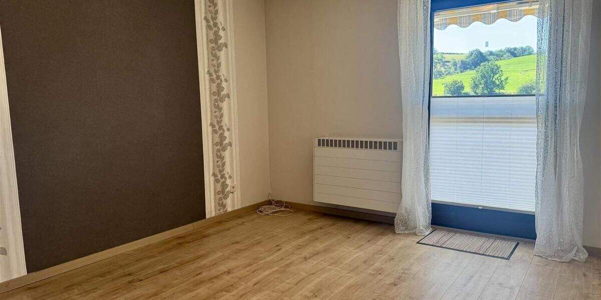 Einfamilienhaus Gladbach - 5 Zimmer, 160 m&sup2;, 298.000&euro; | Angebot:25777066