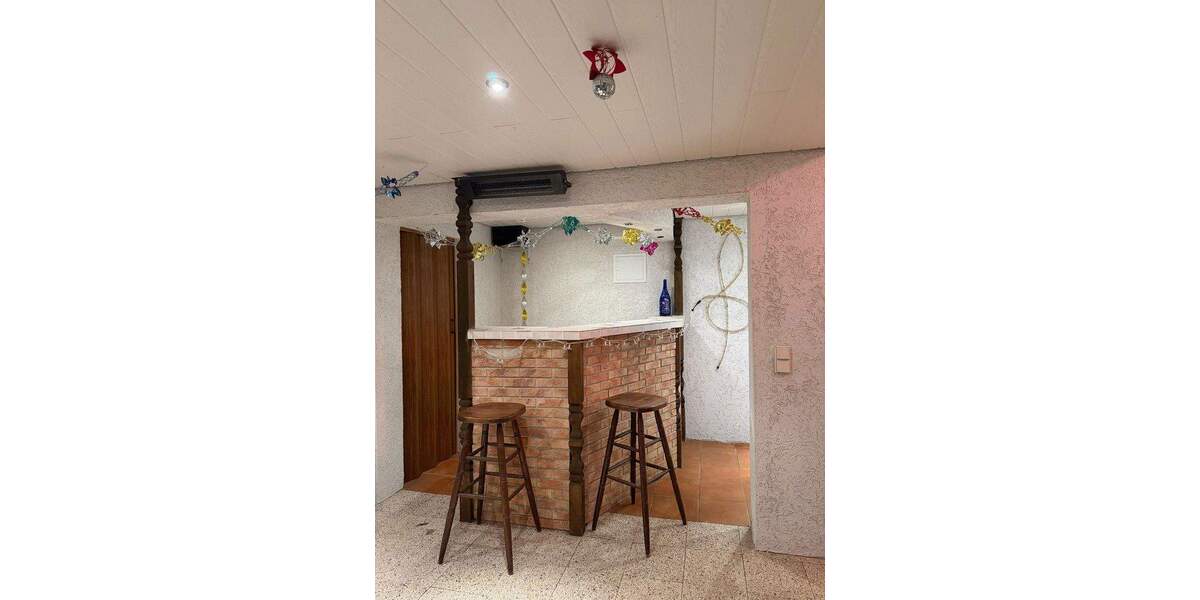 Reihenmittelhaus Ensdorf - 5 Zimmer, 130 m&sup2;, 219.000&euro; | Angebot:25657434
