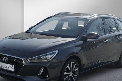 Hyundai i30 69.990 km 13.930 € Wunsiedel 95632