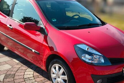 Renault Clio 60.780 km 2.980 &euro; Hirschfeld 04932