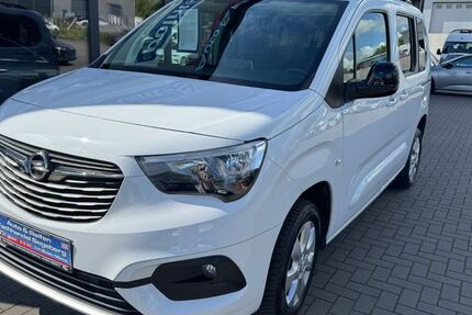Opel Combo Life 48.500 km 21.990 &euro; Bad Segeberg 23795