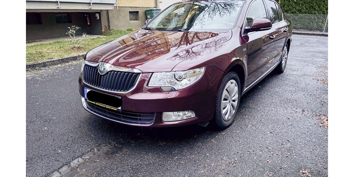 Skoda Superb 99.200 km 8.000 &euro; Kassel 34121