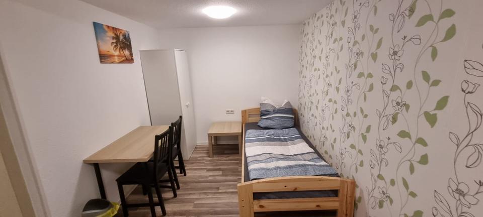 Einfamilienhaus Willingshausen - 3 Zimmer, 100 m&sup2;, 47.500&euro; | Angebot:25044923