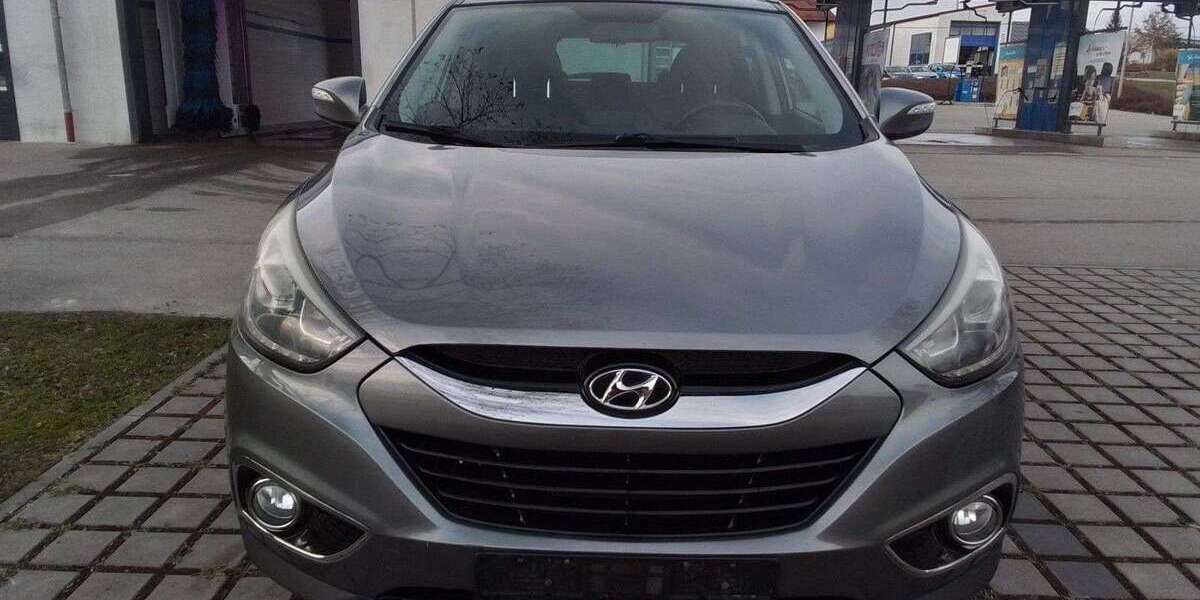 Hyundai TUCSON 294.500 km 5.900 &euro; Hemau 93155