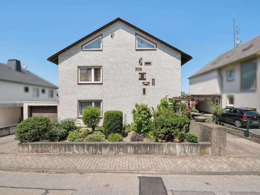 Haus zum Kaufen in Mülheim-Kärlich 449.000 € 190 m² 10 zimmer