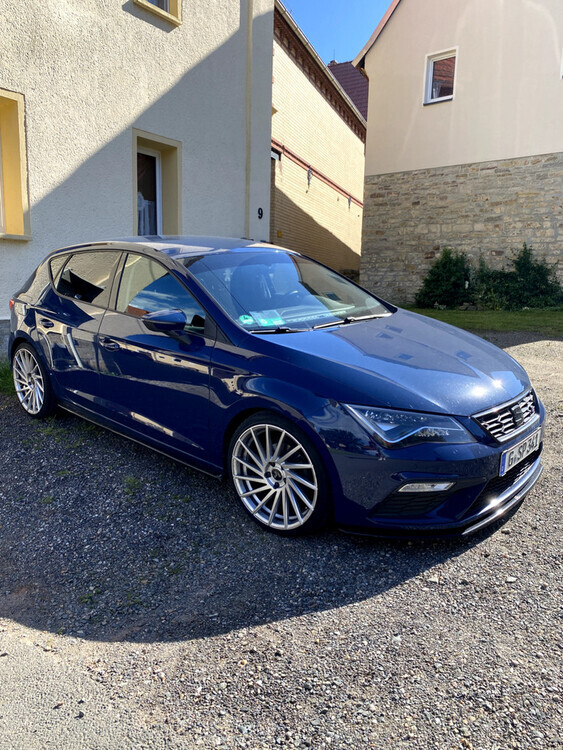 Seat Leon 99.000 km 14.000 € Gera 07545